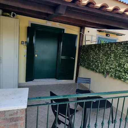 فندق مبيت وإفطار Fly